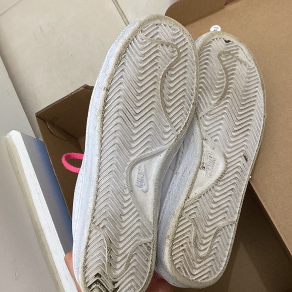 Nike shoes | size 23.5cm = us 4.5 Y | youth - Picture 3 of 3